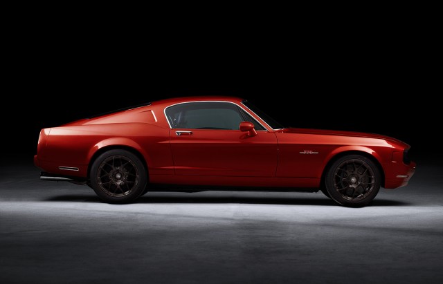Red Equus BASS770